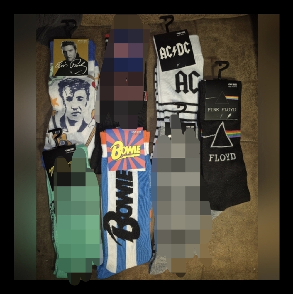 New Unisex 4 Pair Rock Band Themed Socks Collection OS